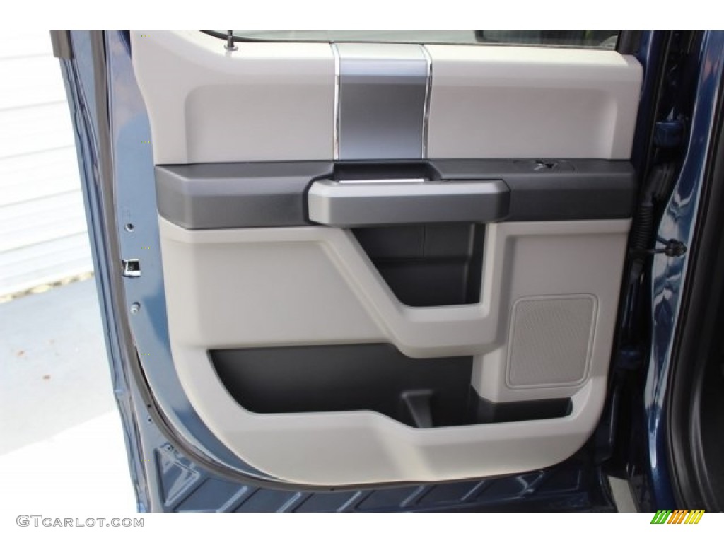 2017 F150 XLT SuperCrew - Blue Jeans / Earth Gray photo #21