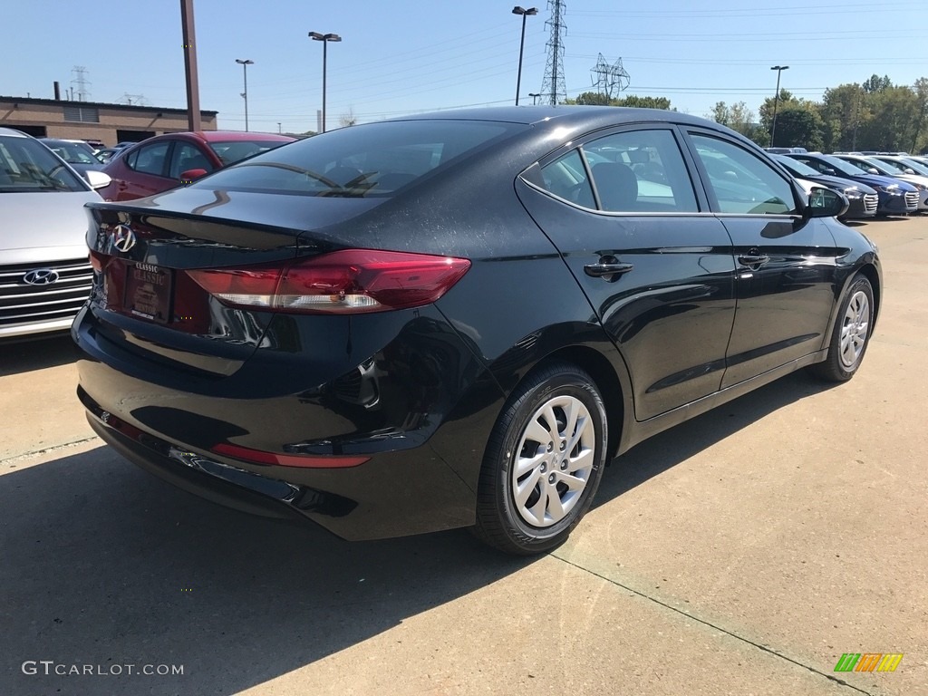2018 Elantra SE - Phantom Black / Black photo #2