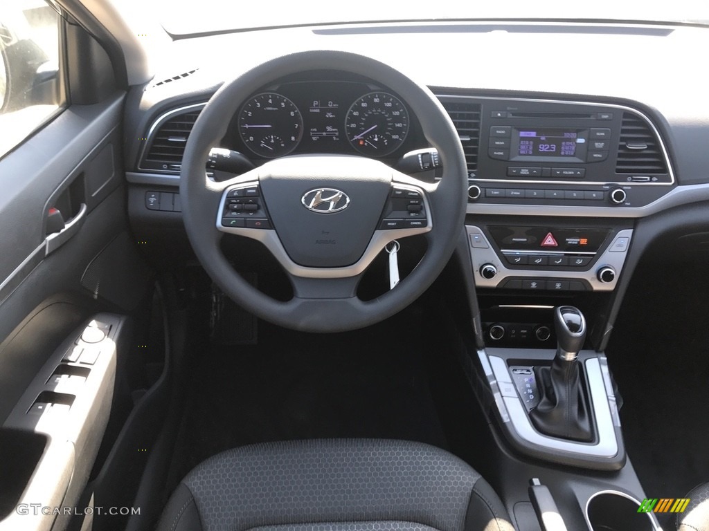 2018 Elantra SE - Phantom Black / Black photo #3