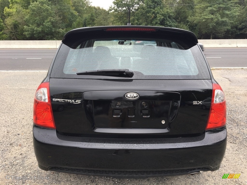 2008 Spectra 5 SX Wagon - Black / Black photo #4