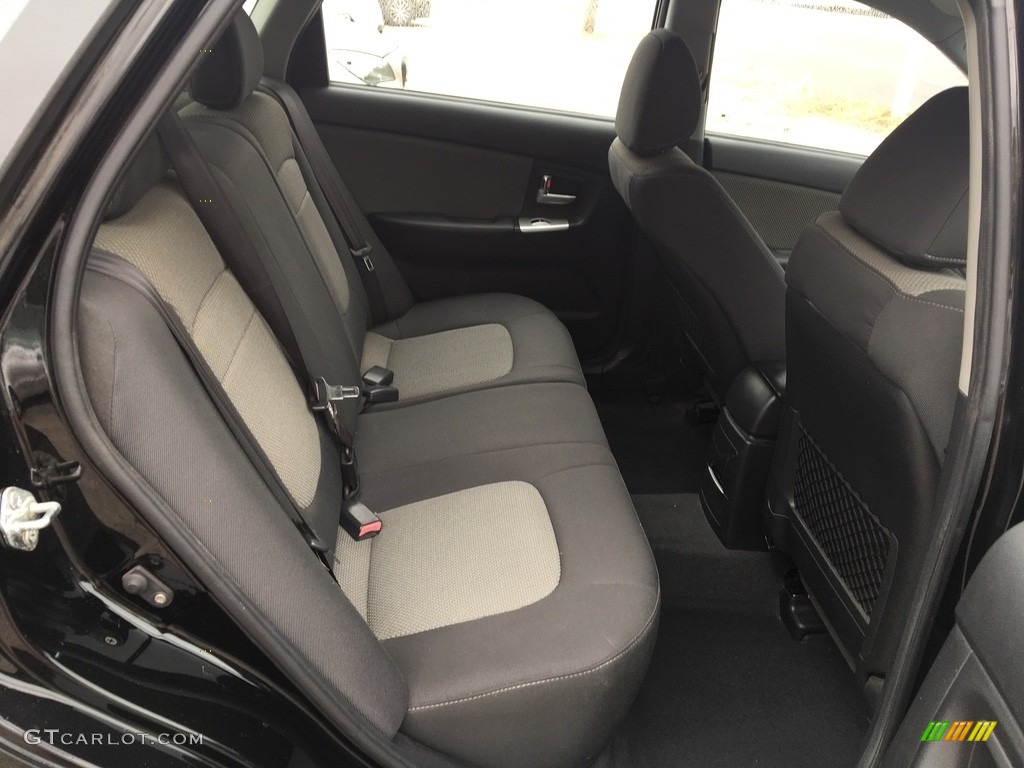 2008 Spectra 5 SX Wagon - Black / Black photo #14