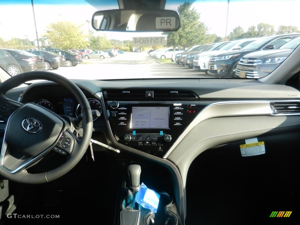 2018 Camry SE - Predawn Gray Mica / Black photo #5