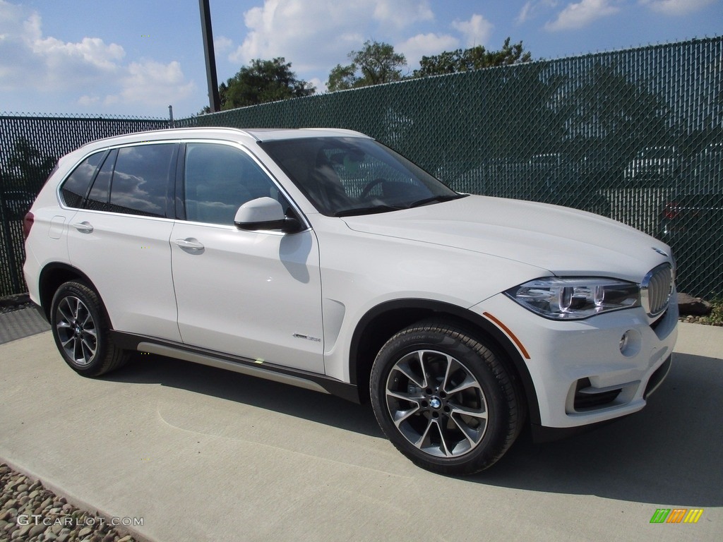 2018 X5 xDrive35i - Alpine White / Canberra Beige/Black photo #1