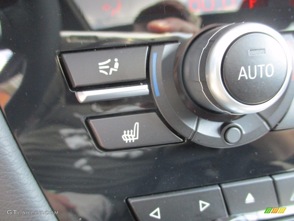 2018 BMW X6 xDrive35i Controls Photo #122964822