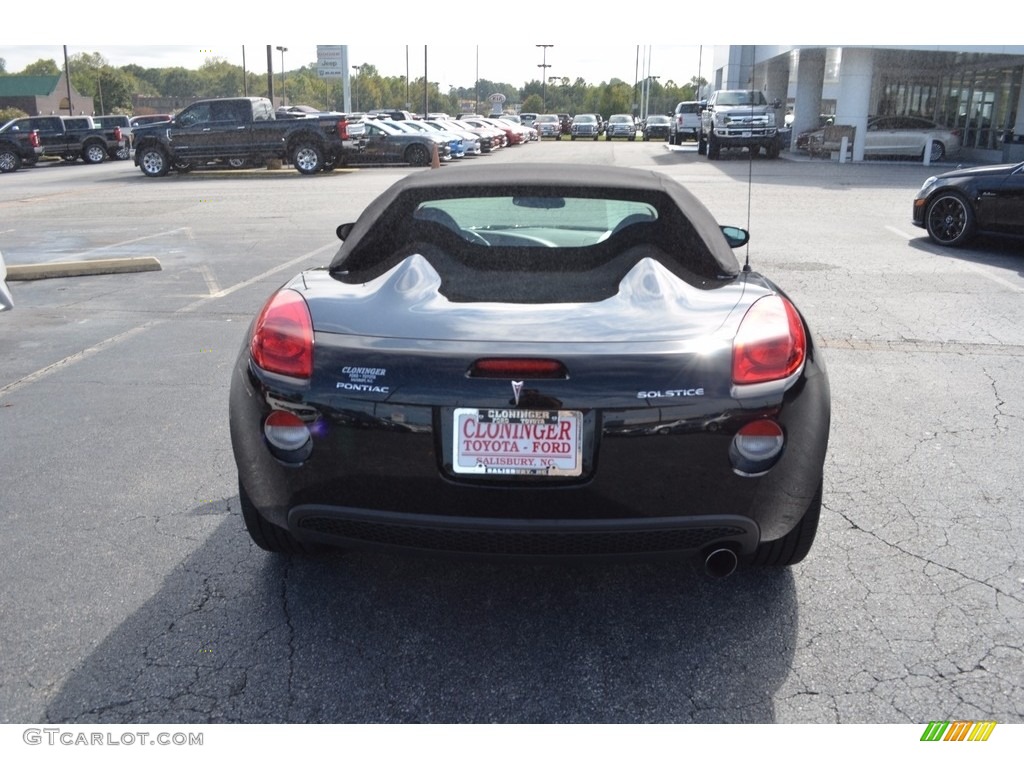 2006 Solstice Roadster - Mysterious Black / Ebony photo #4