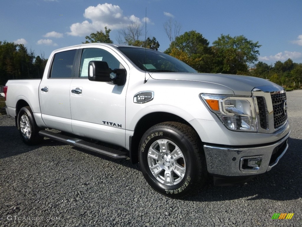 Brilliant Silver 2017 Nissan Titan SV Crew Cab 4x4 Exterior Photo #122965959