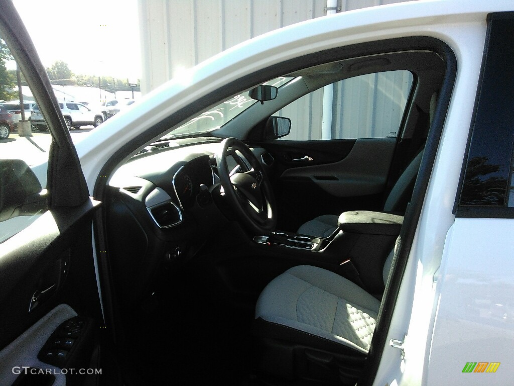 2018 Equinox LS - Summit White / Medium Ash Gray photo #8