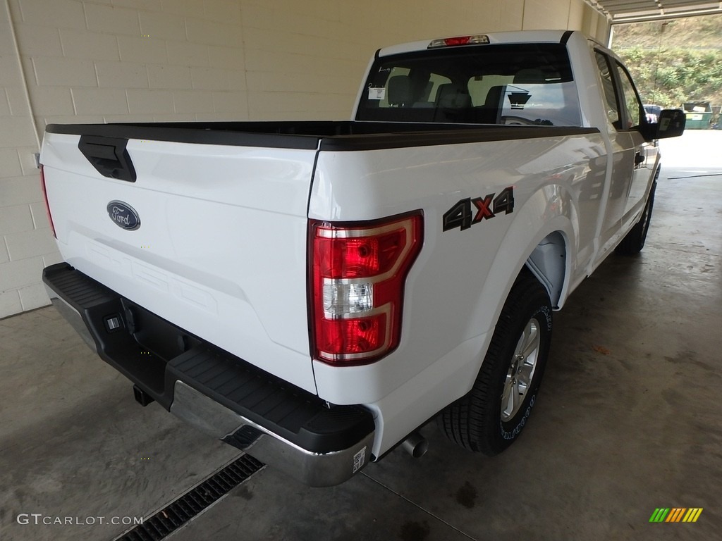 2018 F150 XL SuperCab 4x4 - Oxford White / Earth Gray photo #2