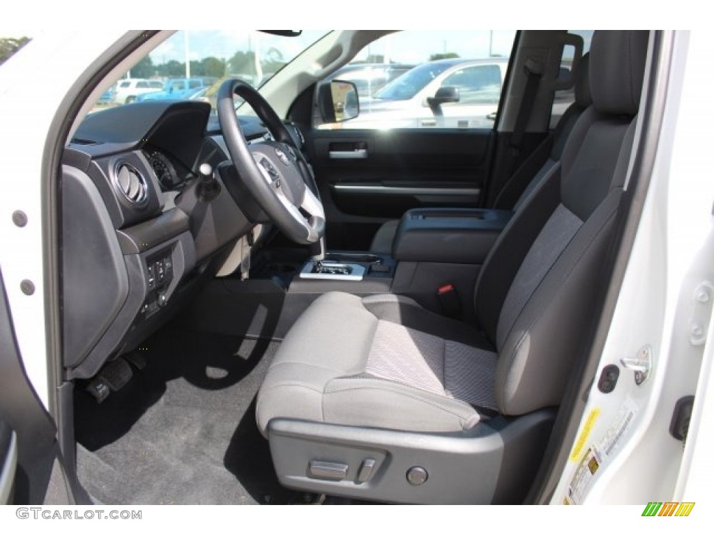 2017 Tundra SR5 CrewMax - Super White / Graphite photo #6