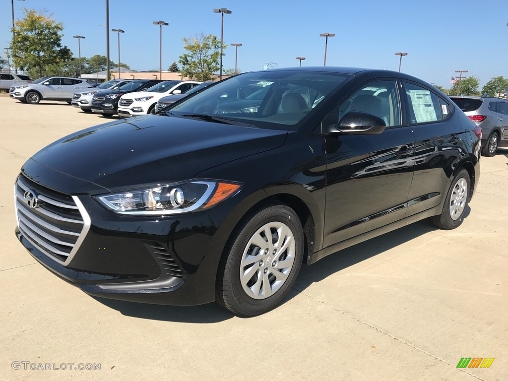 2018 Elantra SE - Phantom Black / Beige photo #1