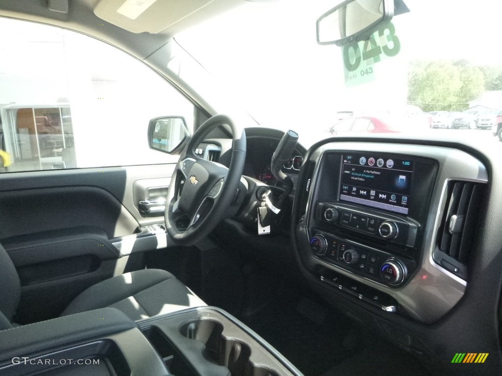 2018 Silverado 1500 LT Crew Cab 4x4 - Silver Ice Metallic / Jet Black photo #4