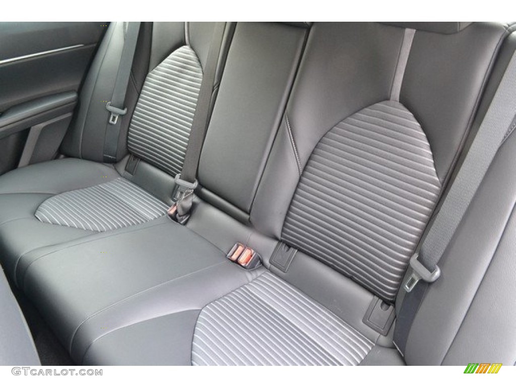 2018 Camry SE - Predawn Gray Mica / Black photo #7