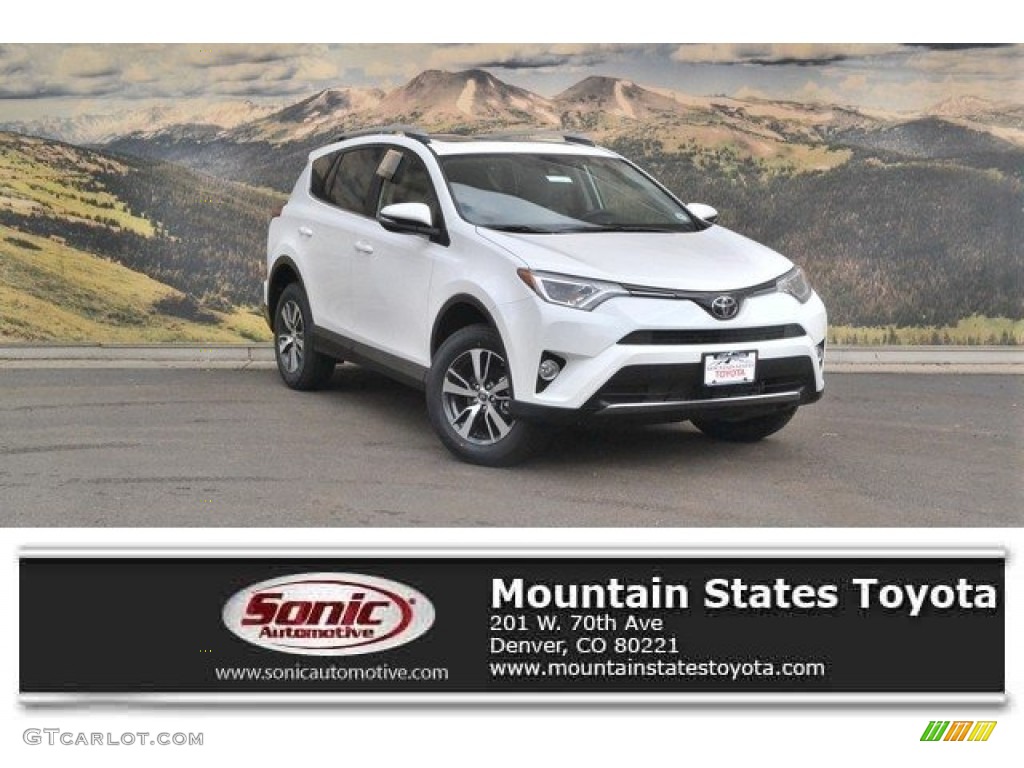 2018 RAV4 XLE AWD - Super White / Black photo #1