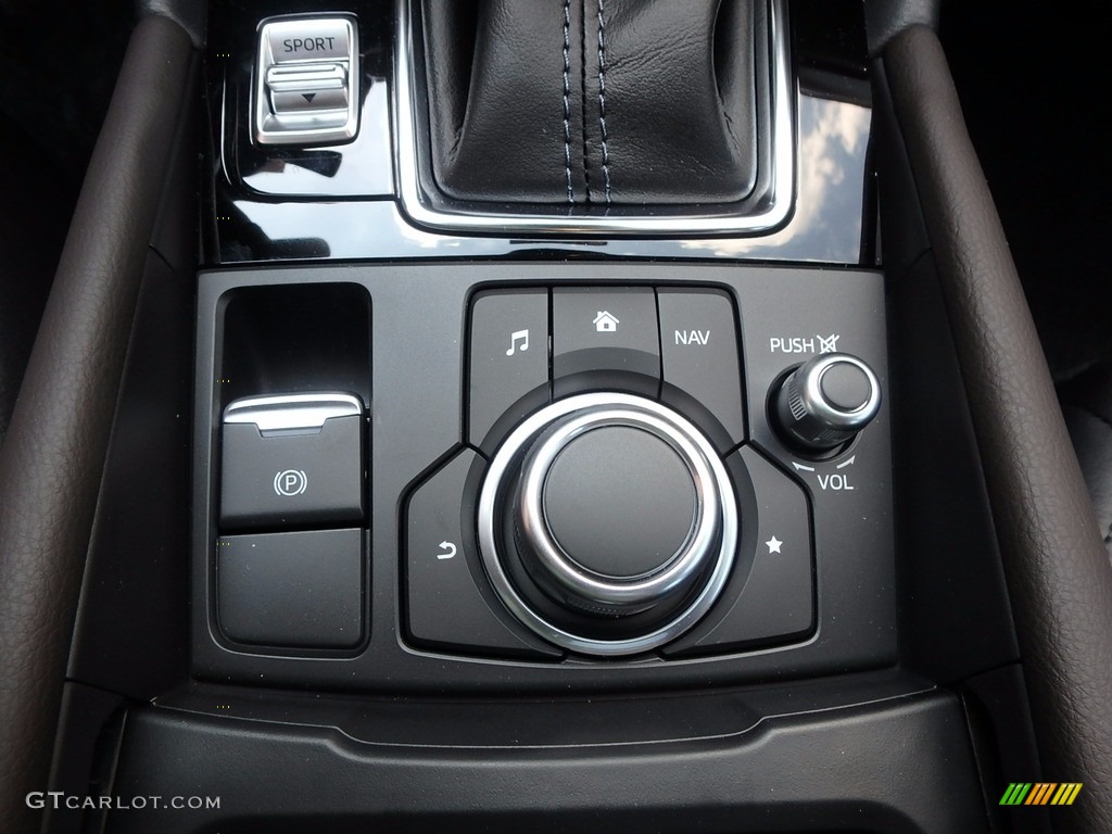 2018 Mazda MAZDA3 Touring 4 Door Controls Photos