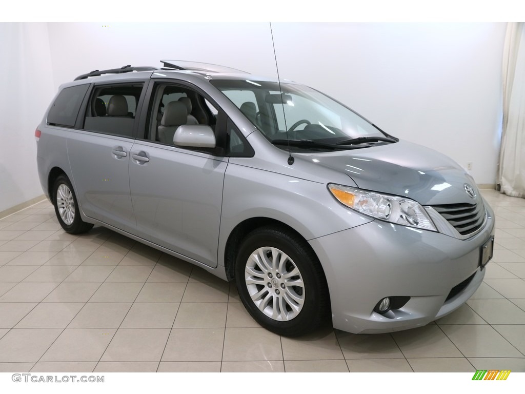 2014 Sienna XLE - Silver Sky Metallic / Light Gray photo #1