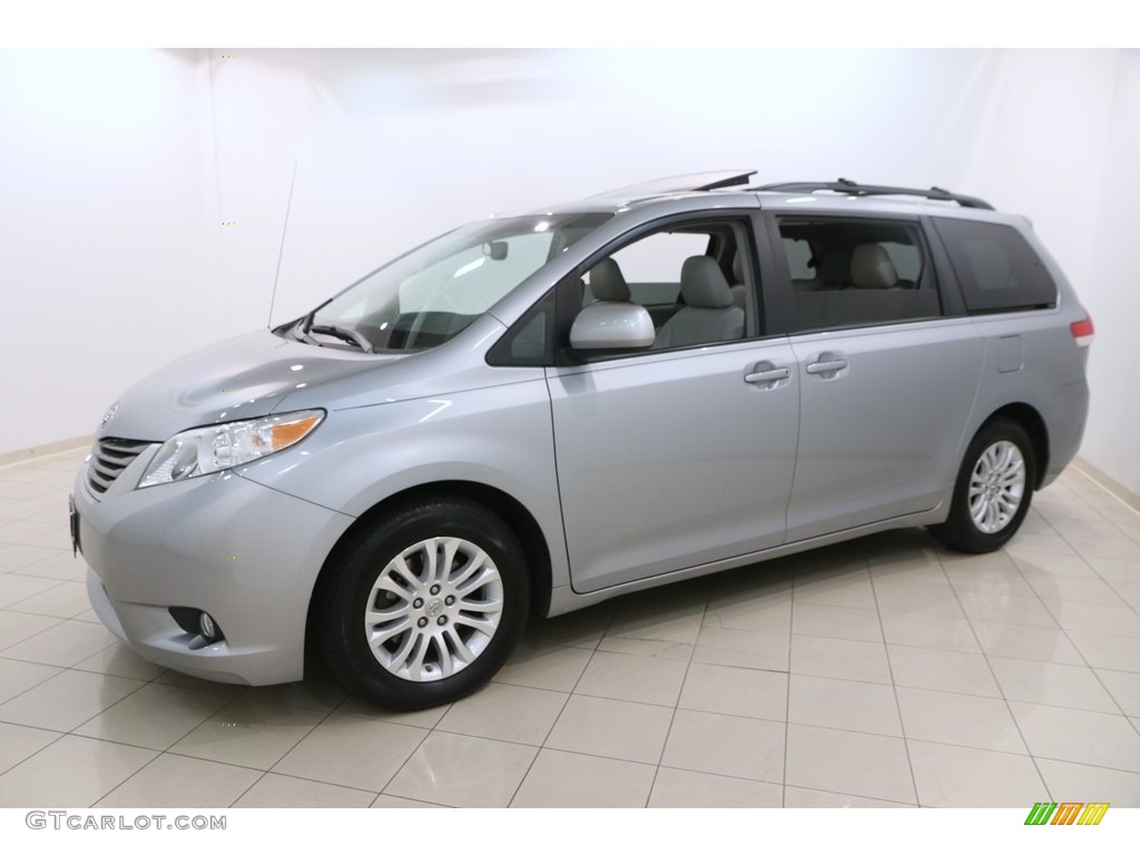 2014 Sienna XLE - Silver Sky Metallic / Light Gray photo #3