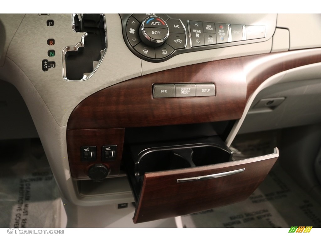 2014 Sienna XLE - Silver Sky Metallic / Light Gray photo #13