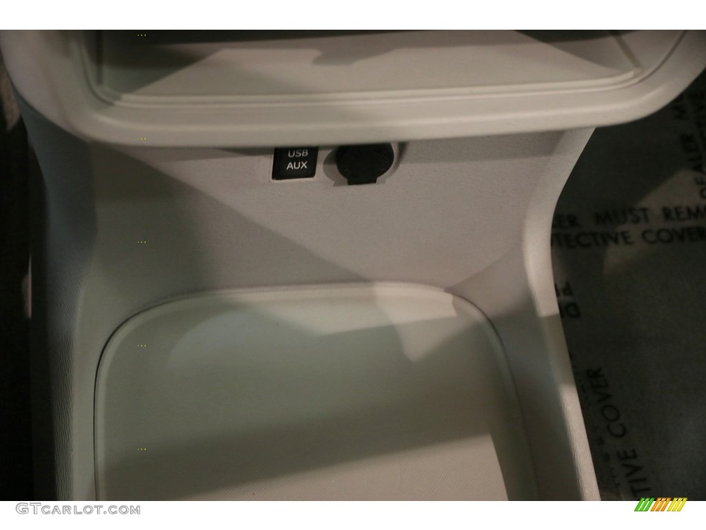 2014 Sienna XLE - Silver Sky Metallic / Light Gray photo #14