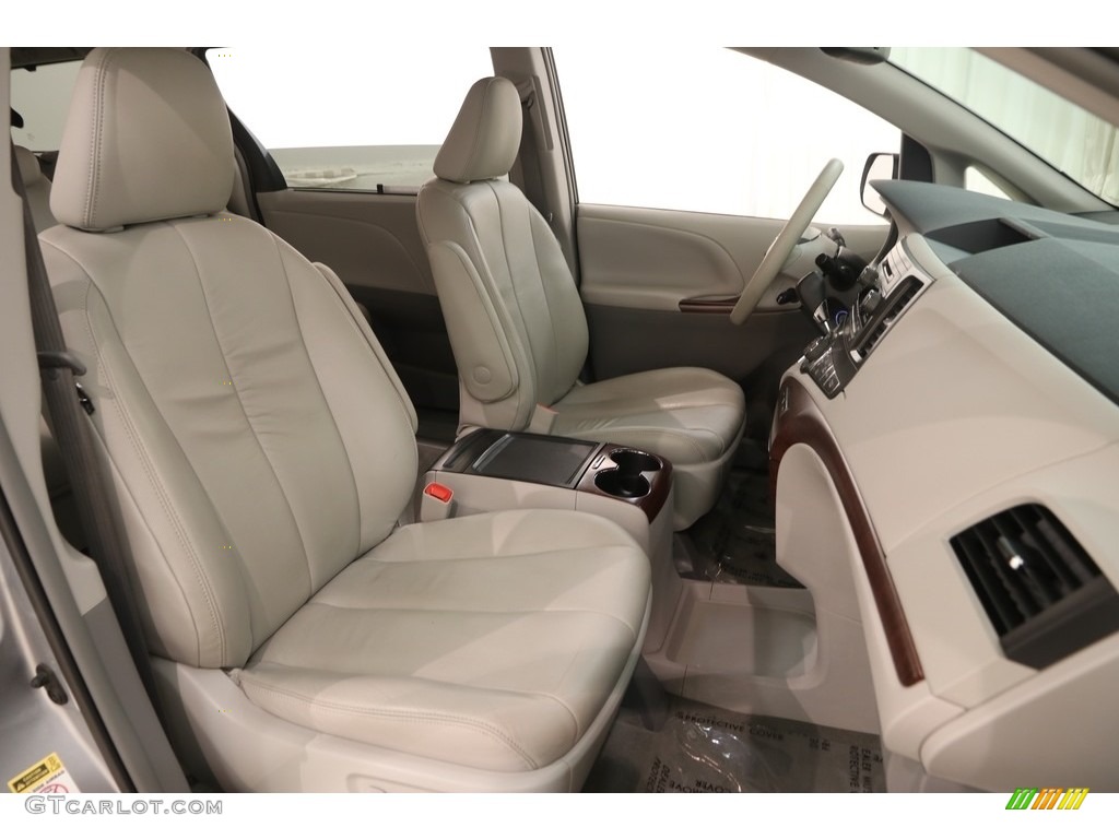 2014 Sienna XLE - Silver Sky Metallic / Light Gray photo #16