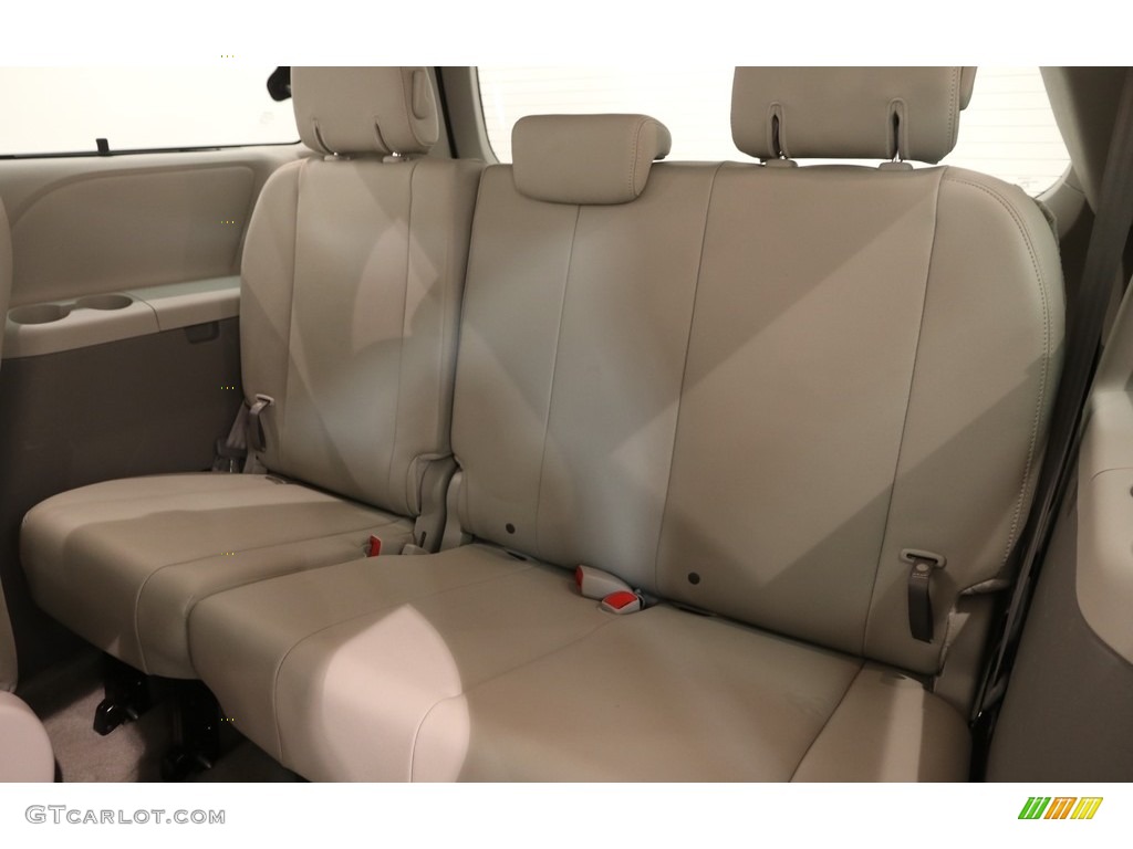 2014 Sienna XLE - Silver Sky Metallic / Light Gray photo #19