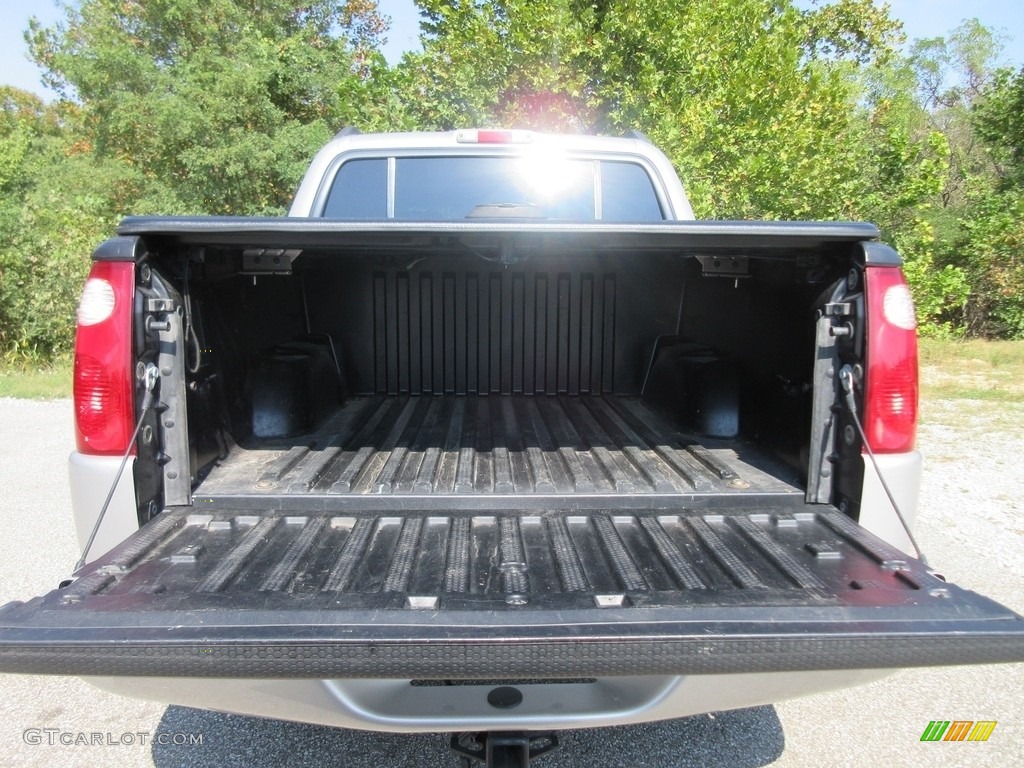 2005 Explorer Sport Trac XLT 4x4 - Silver Birch Metallic / Medium Dark Flint photo #14