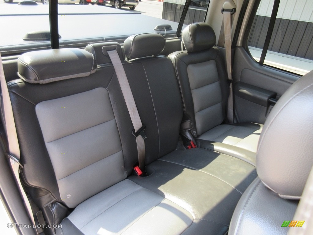 2005 Explorer Sport Trac XLT 4x4 - Silver Birch Metallic / Medium Dark Flint photo #15