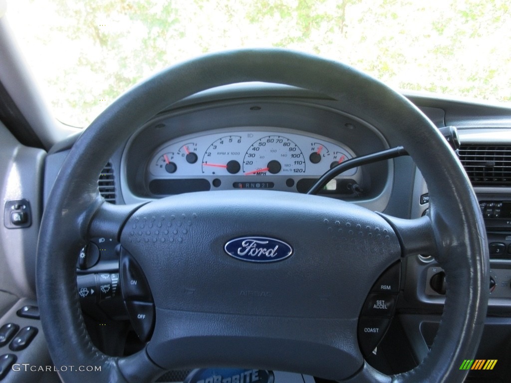 2005 Explorer Sport Trac XLT 4x4 - Silver Birch Metallic / Medium Dark Flint photo #44