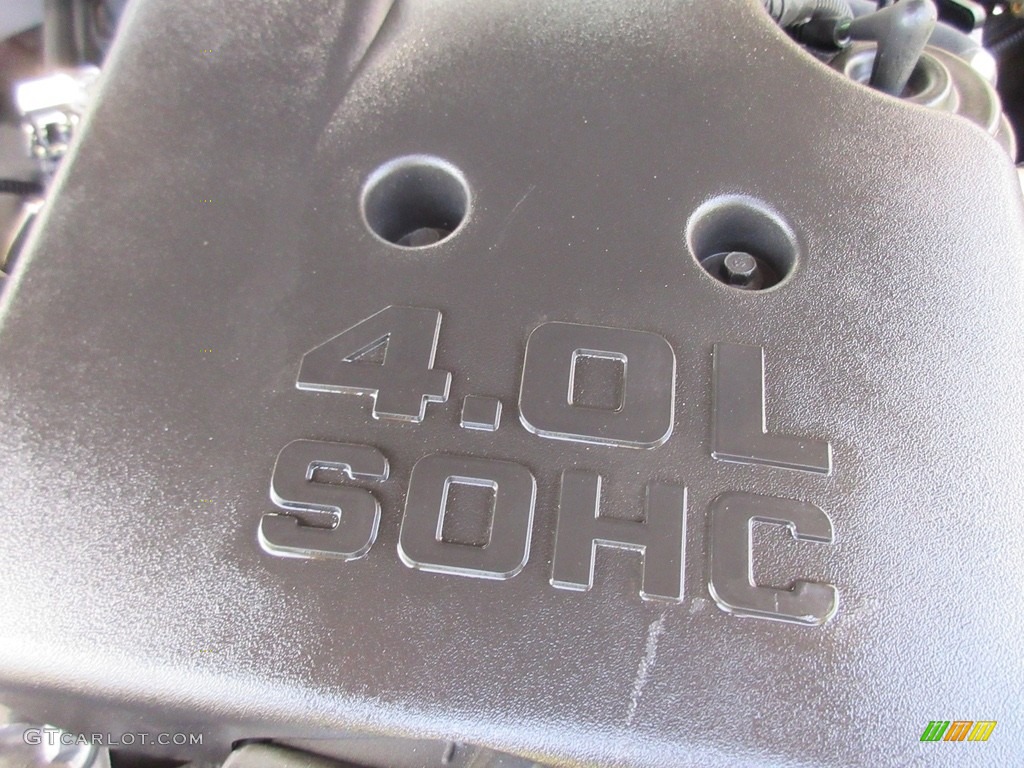 2005 Explorer Sport Trac XLT 4x4 - Silver Birch Metallic / Medium Dark Flint photo #55