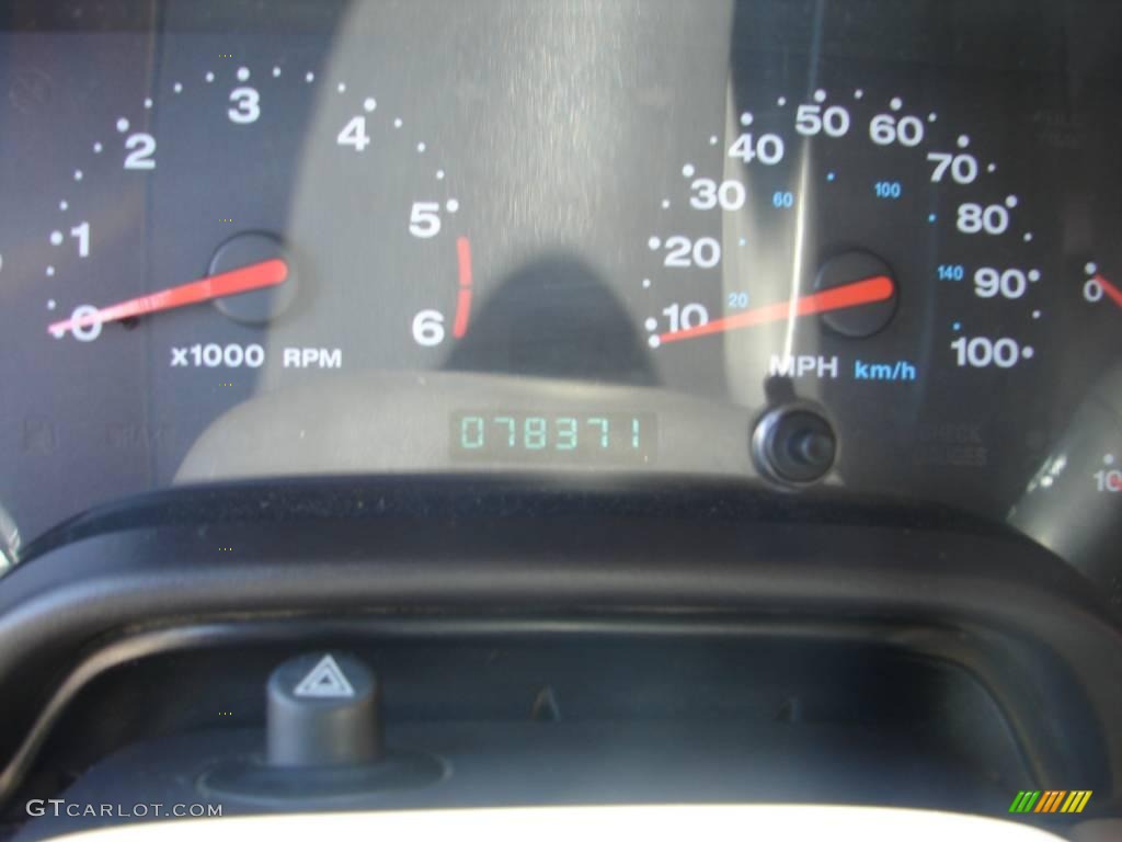 2002 Wrangler SE 4x4 - Black / Camel Beige photo #11