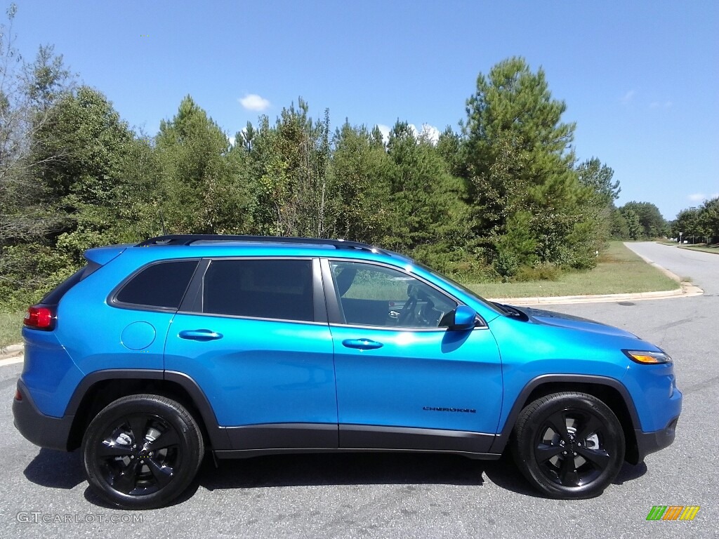 2018 Cherokee Latitude - Hydro Blue Pearl / Black photo #5