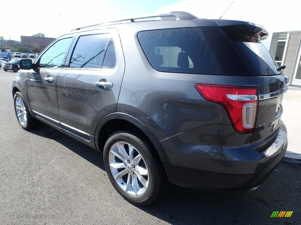 2015 Explorer XLT 4WD - Magnetic / Charcoal Black photo #8