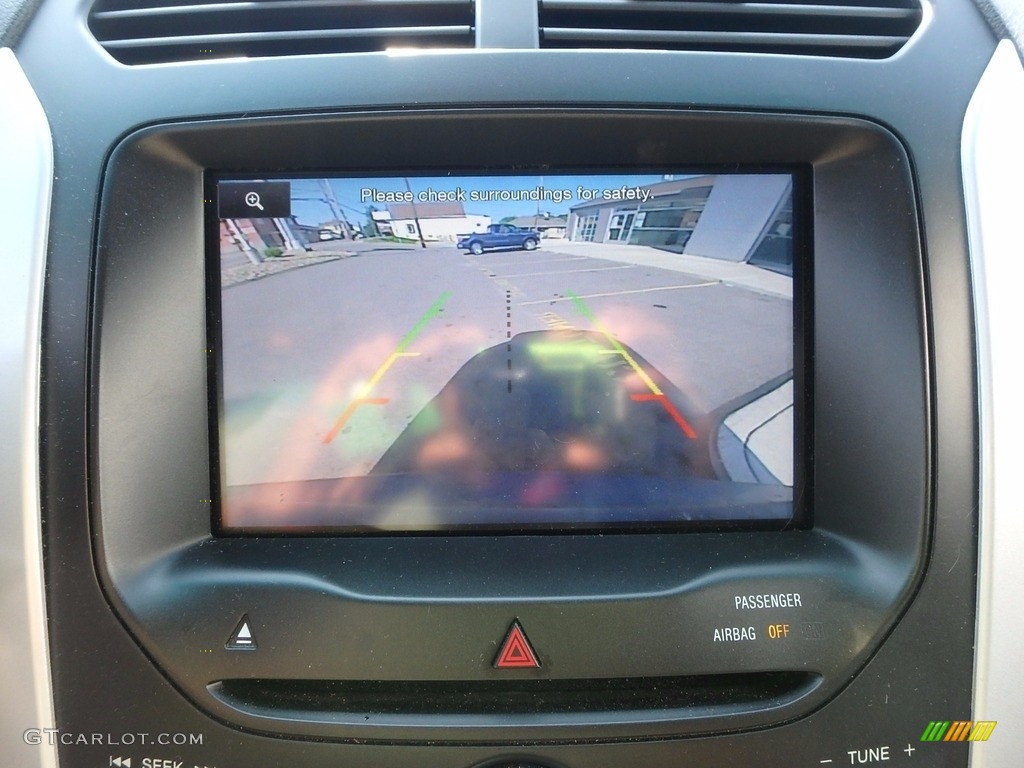 2015 Explorer XLT 4WD - Magnetic / Charcoal Black photo #19