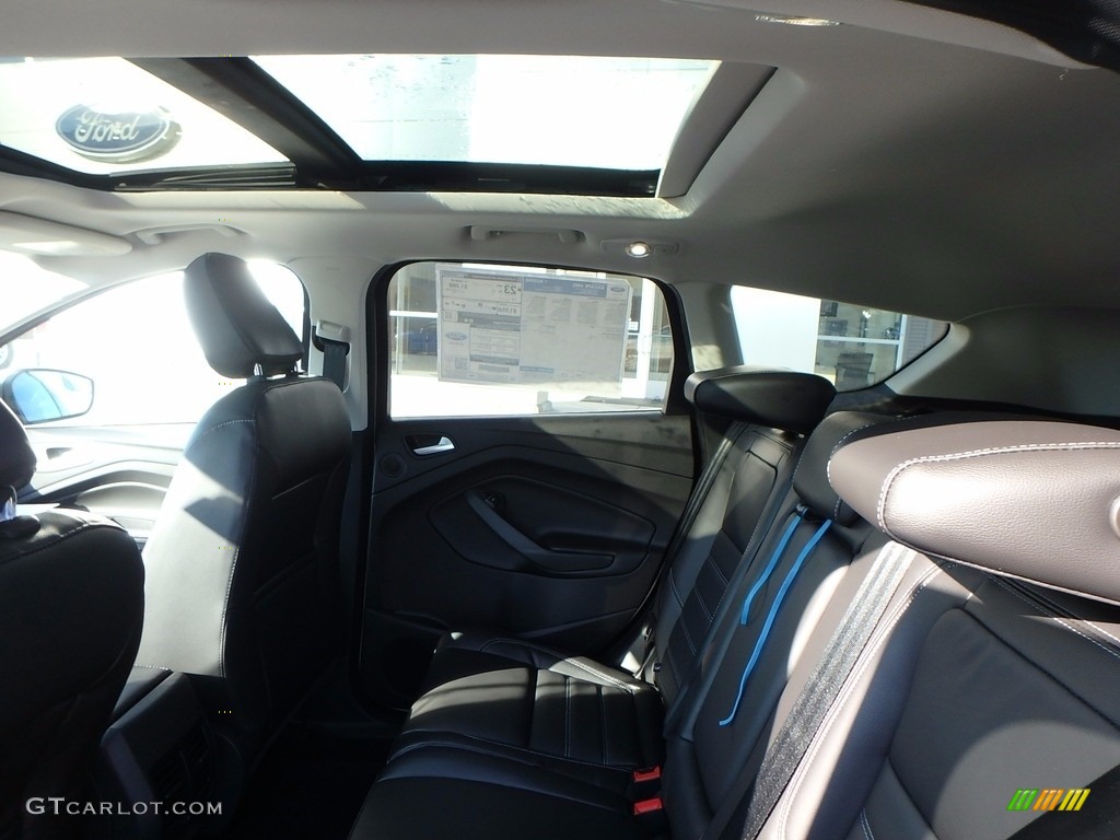 2018 Escape Titanium 4WD - White Gold / Charcoal Black photo #11