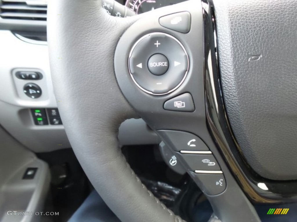 2018 Honda Ridgeline RTL-E AWD Controls Photo #123000672