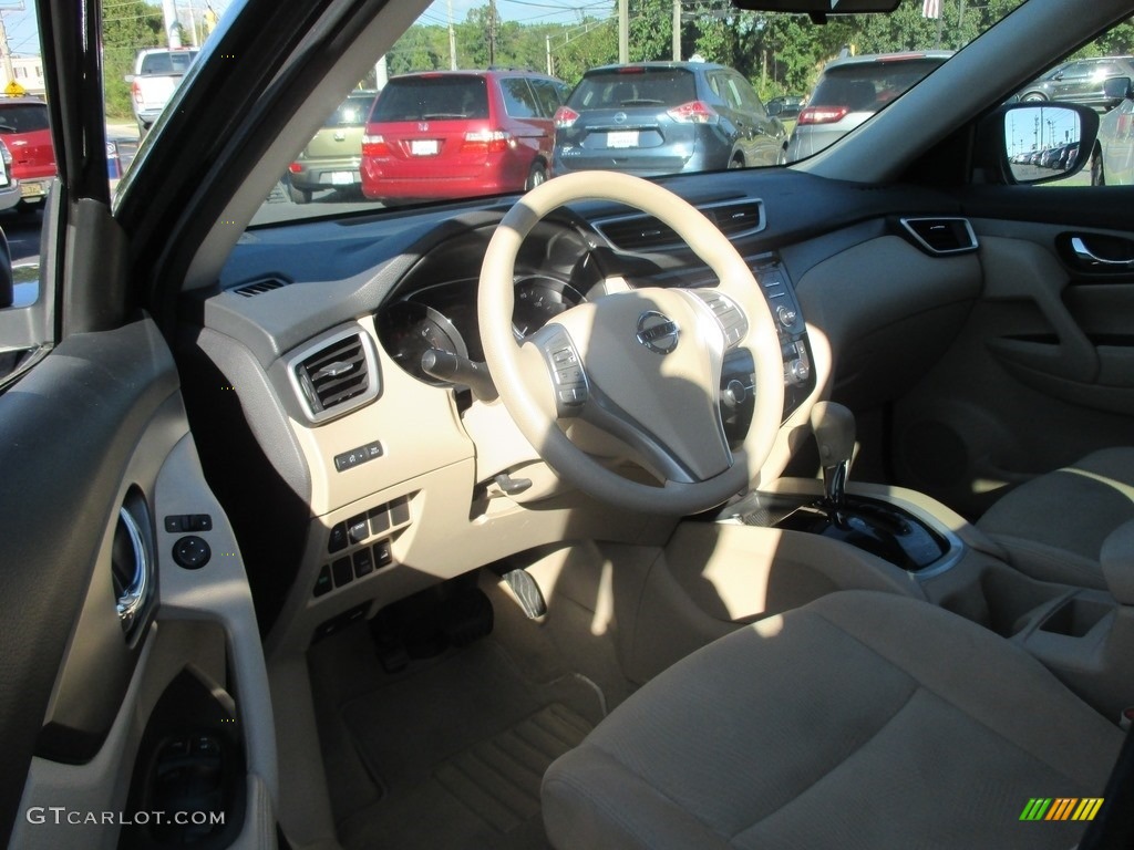 2015 Rogue SV AWD - Super Black / Almond photo #11