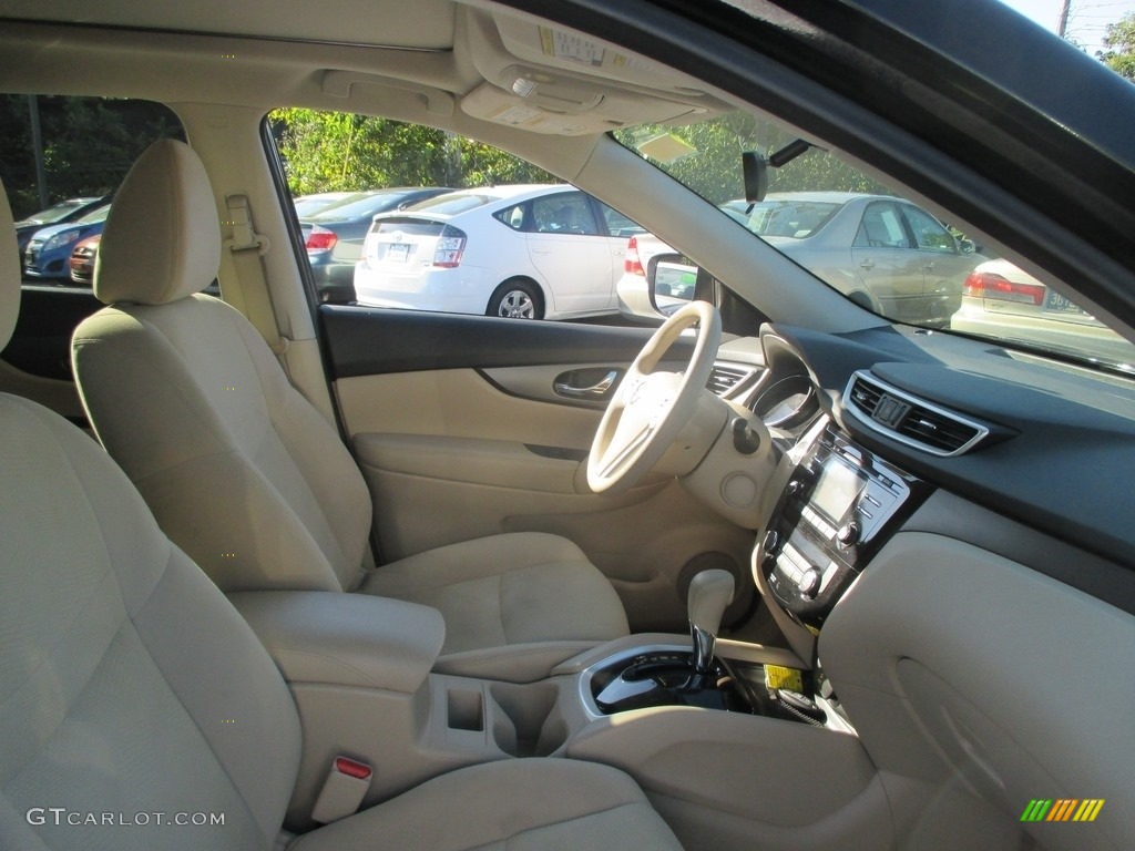2015 Rogue SV AWD - Super Black / Almond photo #16