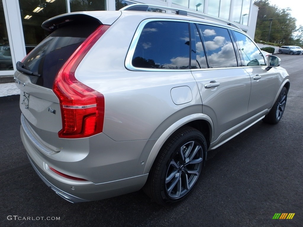 2018 XC90 T6 AWD Momentum - Luminous Sand Metallic / Blonde photo #2