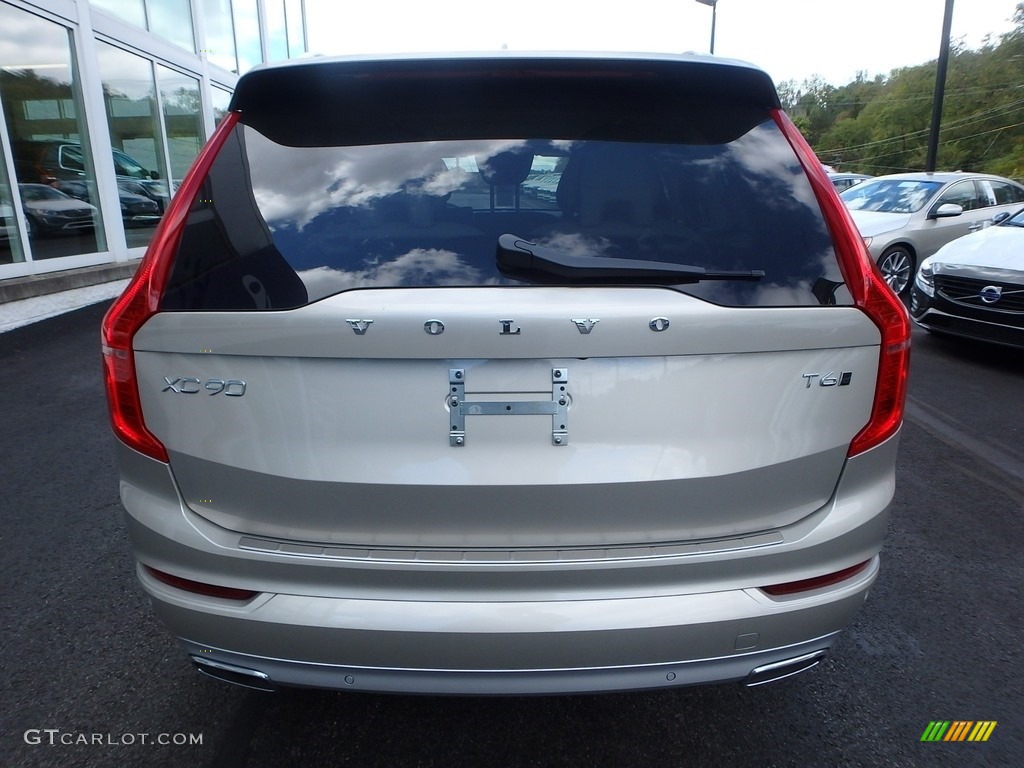 2018 XC90 T6 AWD Momentum - Luminous Sand Metallic / Blonde photo #3