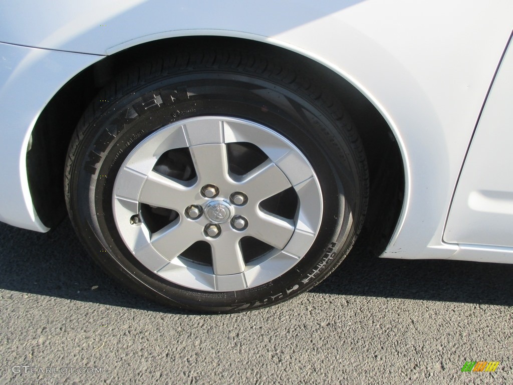 2005 Prius Hybrid - Super White / Gray/Burgundy photo #22