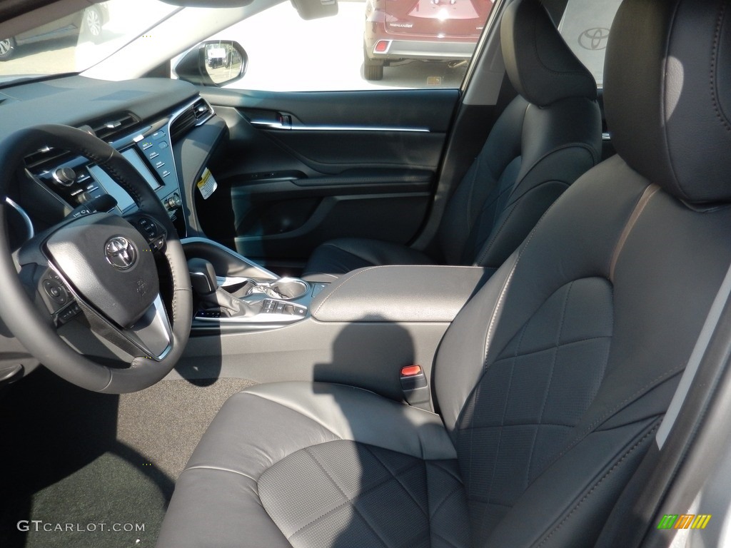 2018 Camry XLE - Celestial Silver Metallic / Black photo #3