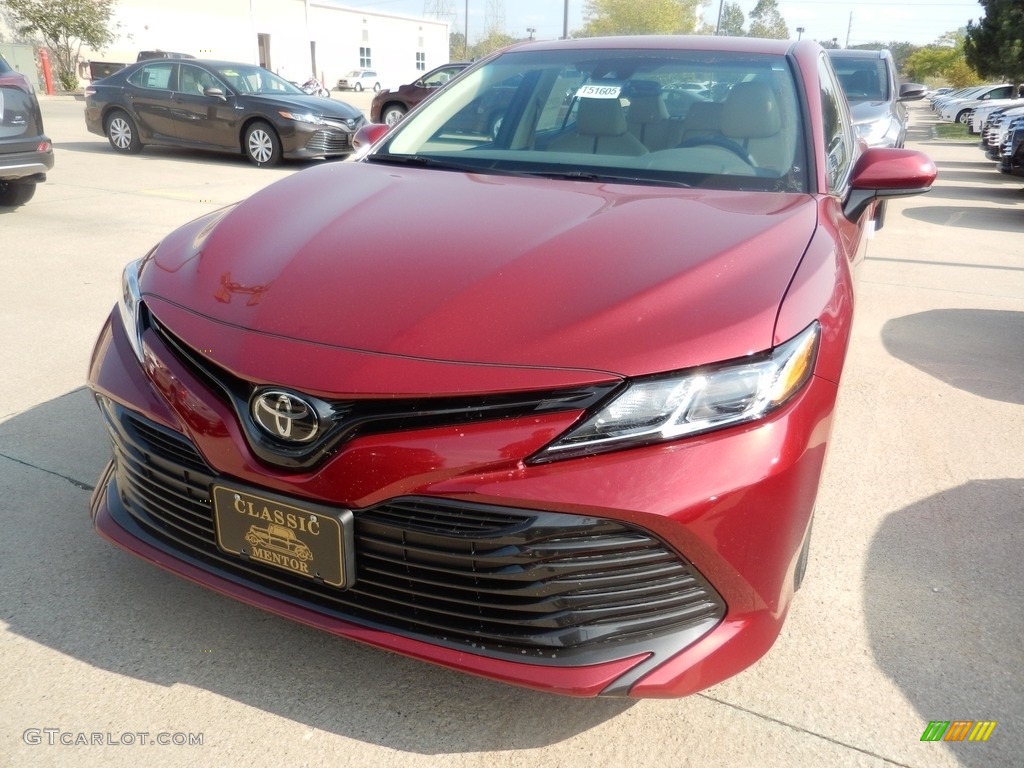 2018 Camry LE - Ruby Flare Pearl / Macadamia photo #1