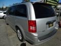 2008 Clearwater Blue Pearlcoat Chrysler Town & Country Touring  photo #5