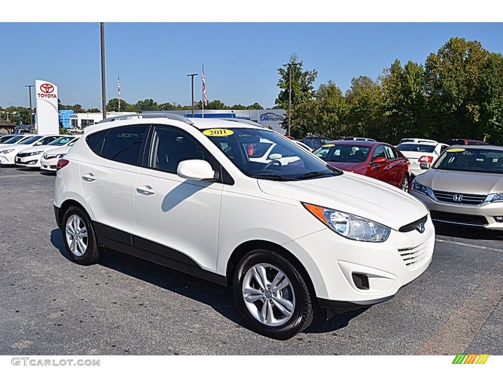 2011 Tucson GLS - Cotton White / Taupe photo #1