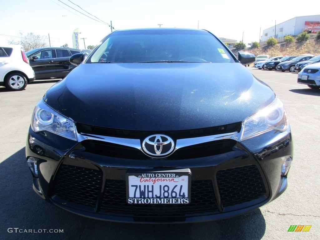2017 Camry SE - Midnight Black Metallic / Black photo #2