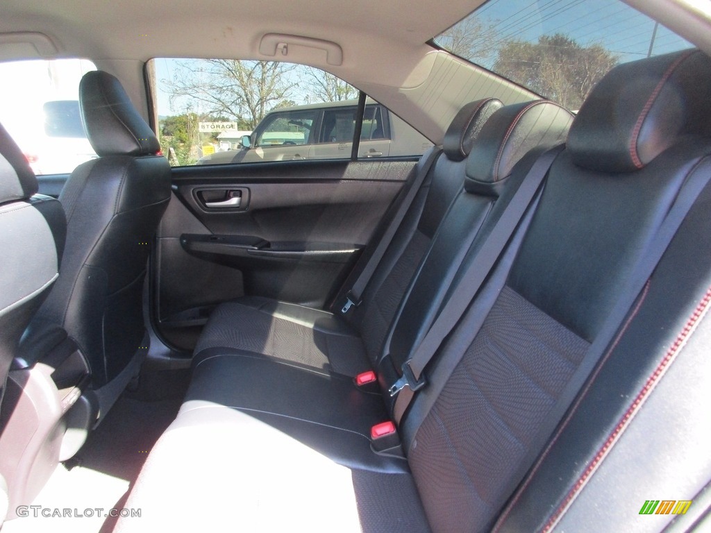 2017 Camry SE - Midnight Black Metallic / Black photo #9