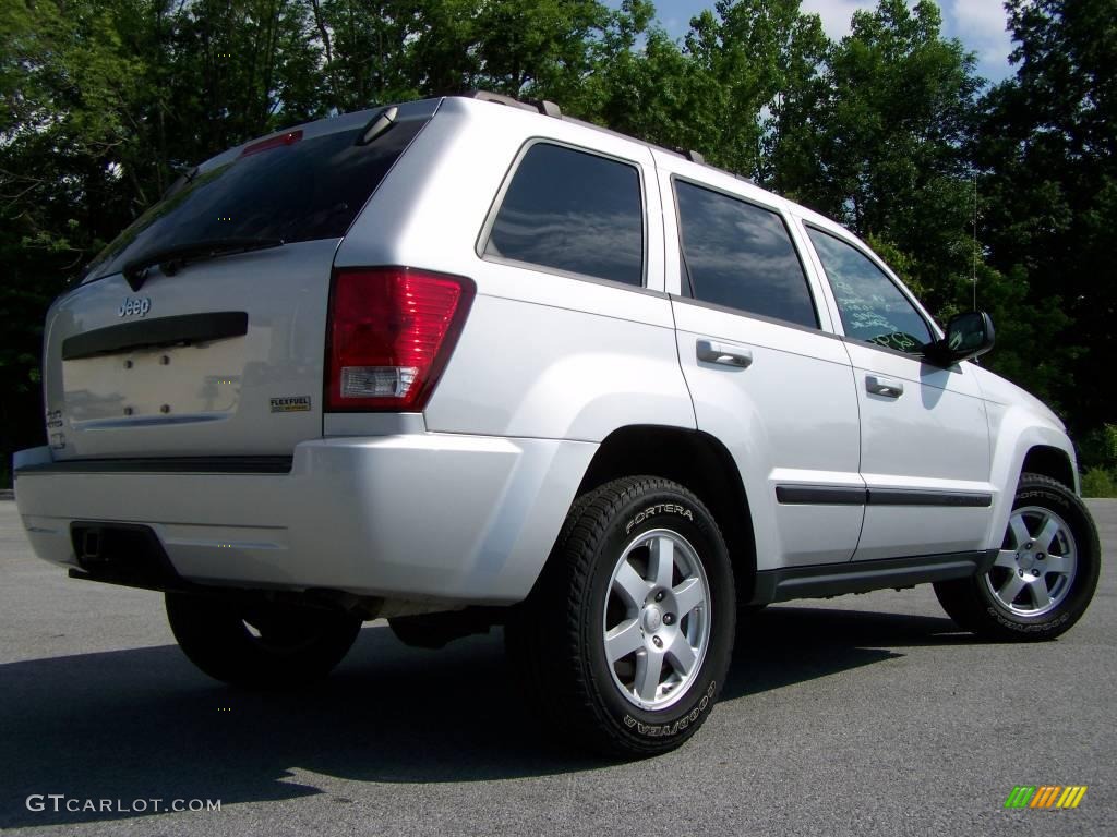 2008 Grand Cherokee Laredo 4x4 - Bright Silver Metallic / Dark Slate Gray photo #7
