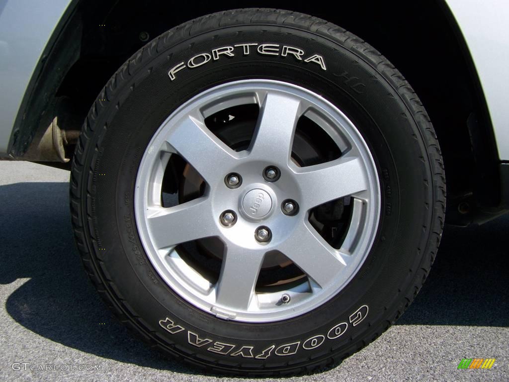2008 Grand Cherokee Laredo 4x4 - Bright Silver Metallic / Dark Slate Gray photo #8