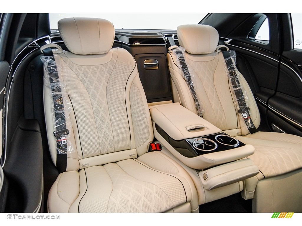 Porcelain/Black Interior 2018 Mercedes-Benz S Maybach S 560 4Matic Photo #123027492