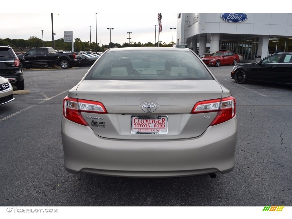 2014 Camry LE - Creme Brulee Metallic / Ivory photo #4