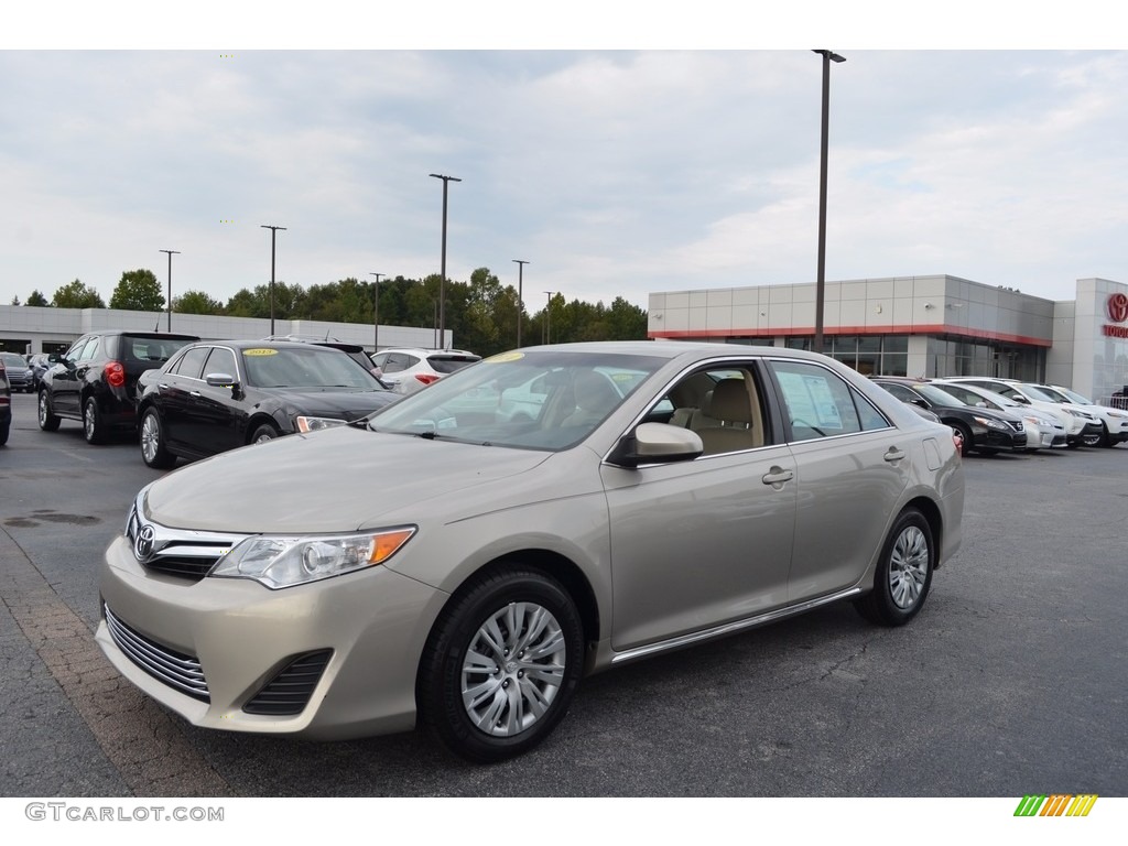 2014 Camry LE - Creme Brulee Metallic / Ivory photo #7